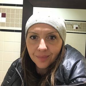 Meet your Posher, Elvira